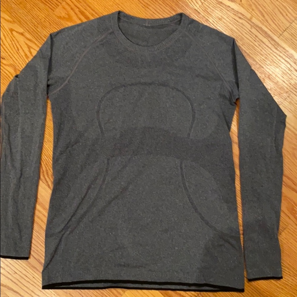 Lululemon metal vent tech long sleeve